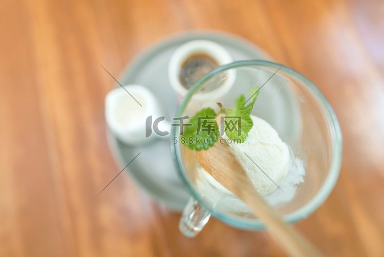 冰激凌绿茶