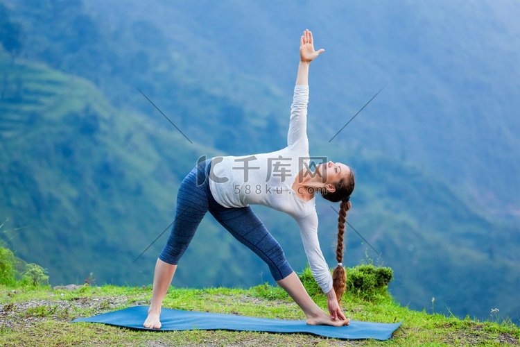  女人，户外，Ashtanga，Vinyasa