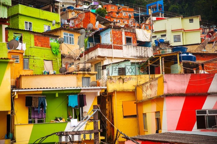 巴西里约热内卢法维拉彩色彩绘建