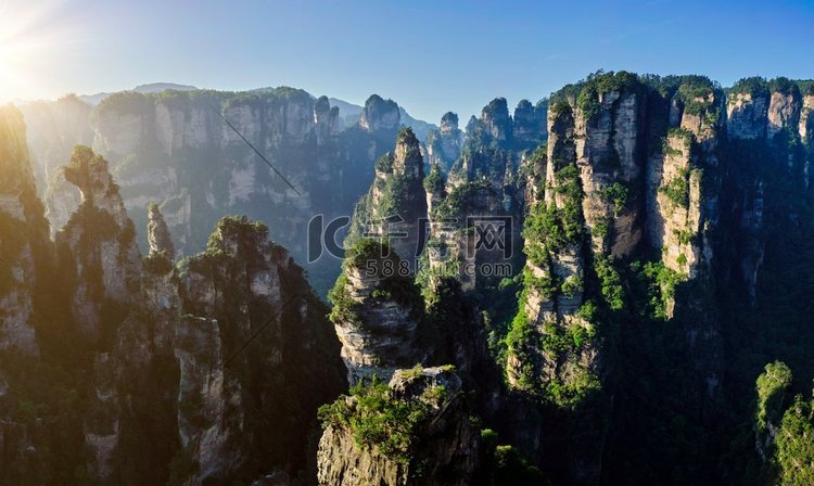 著名的旅游景点中国-张家界石柱