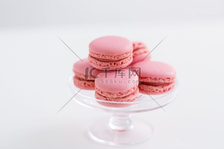 糖果，糕点和食物概念—粉红色马