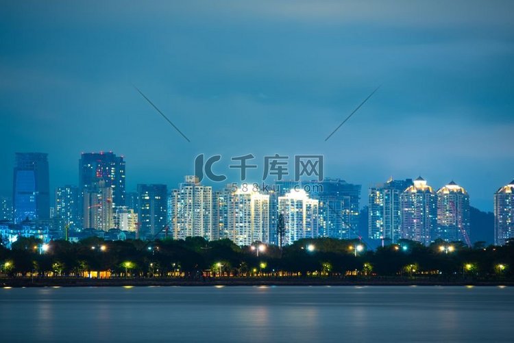 深圳城市天际线夜景，中国