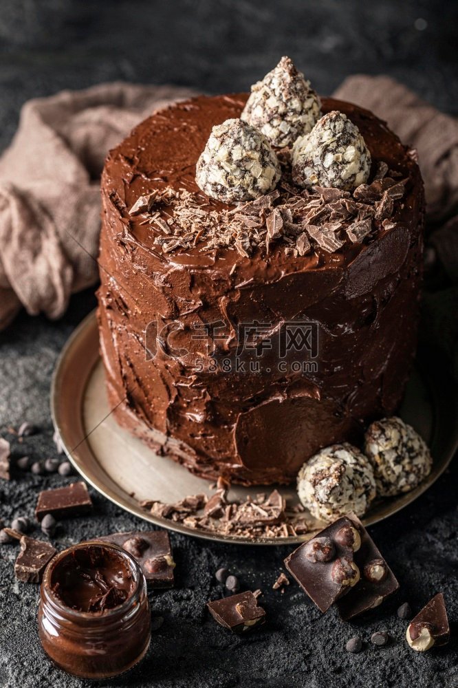 近距离查看美味的巧克力蛋糕4
