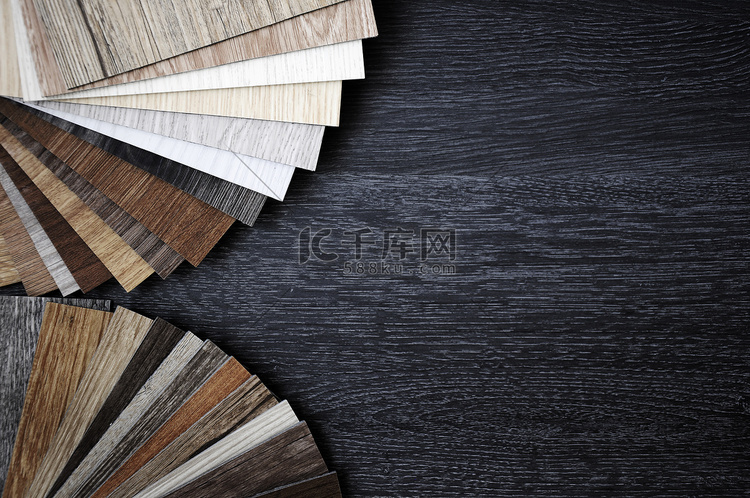 层压木质地地板：橡木瓷砖，枫瓦