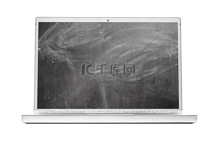 展示黑板的现代笔记本电脑，隔离