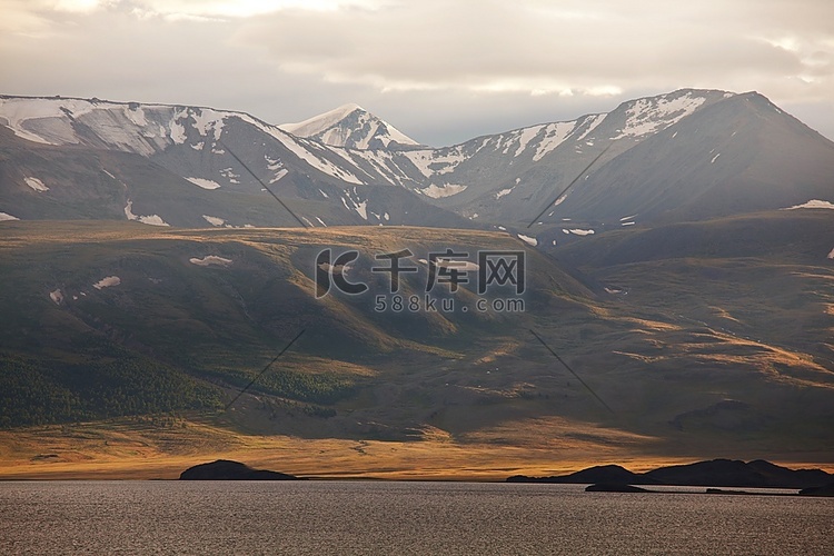 蒙古的霍顿湖