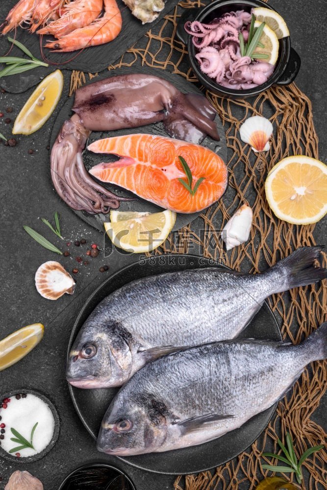 新鲜生鲜海鲜鱼各种盘子