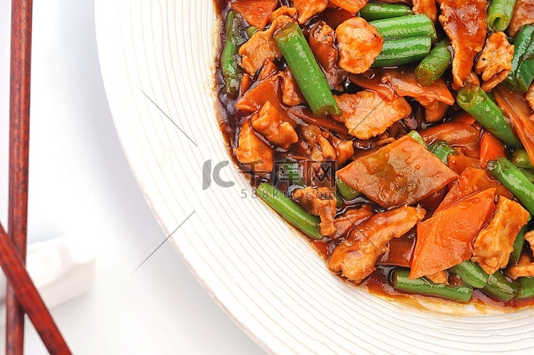 中国菜。红豆沙炸鸡