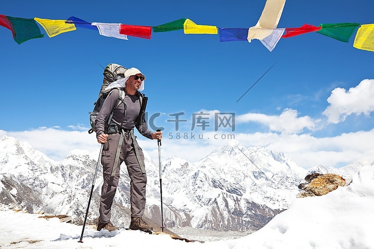 喜马拉雅山上的登山者