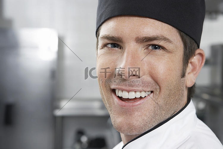 男厨师微笑，特写，肖像