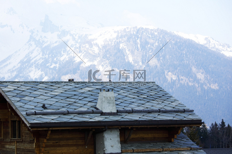 阿尔卑斯山中的小屋
