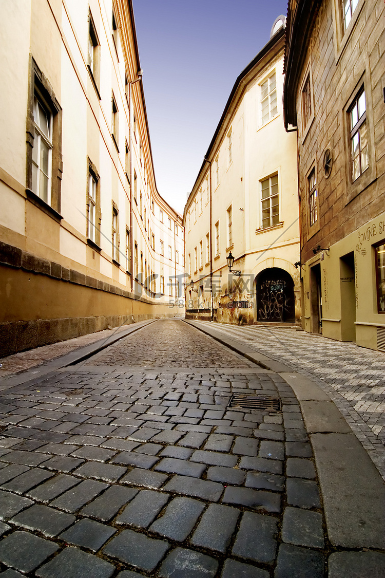 布拉格古色古香的街道