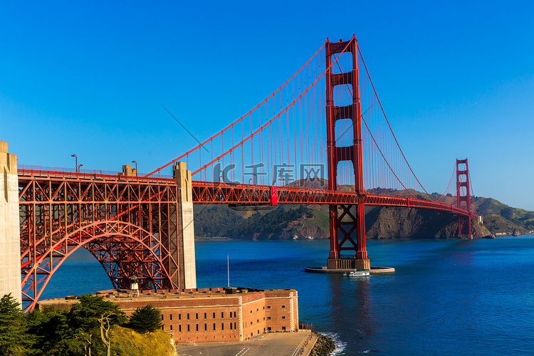 旧金山金门大桥从普雷西迪奥加利