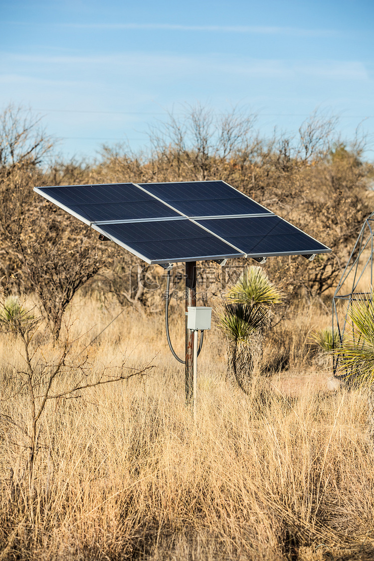 沙漠太阳能电池板