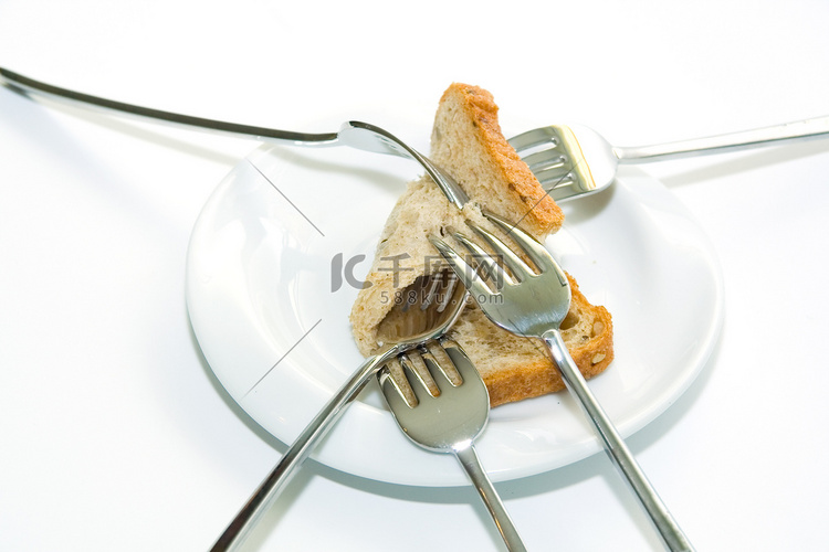 叉子和面包
