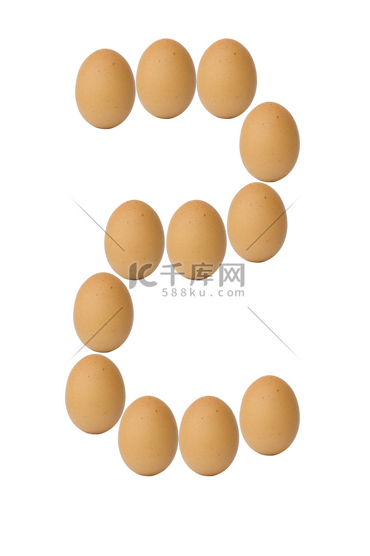 白色背景上孤立的棕色鸡蛋字母表