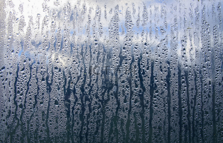 玻璃湿透明表面上的雨滴纹理。