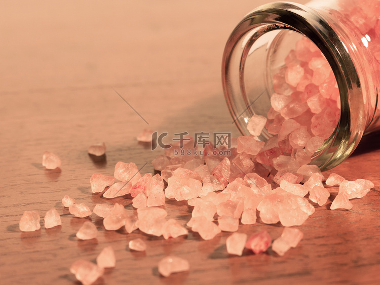 喜马拉雅水晶盐远优于传统的碘盐