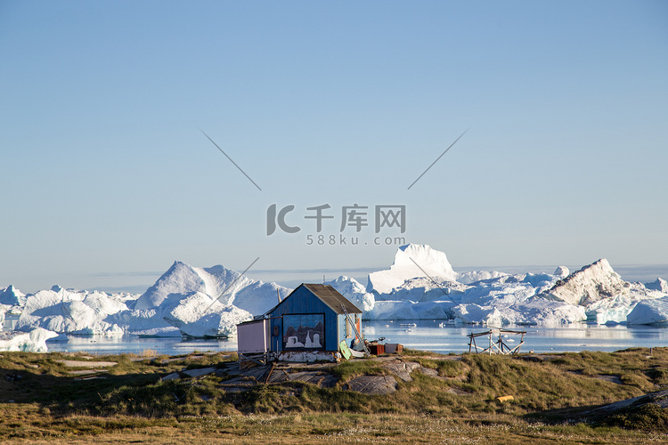 格陵兰罗德贝的蓝色木屋