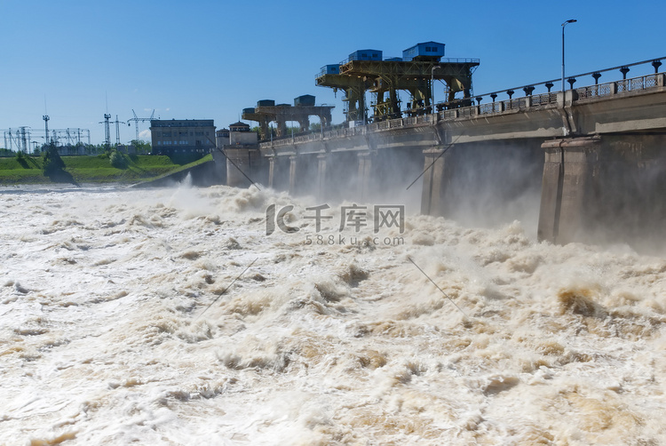 水力发电厂排水