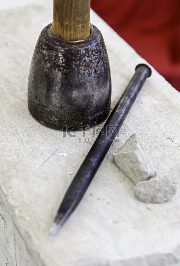 手工雕刻的古代石器