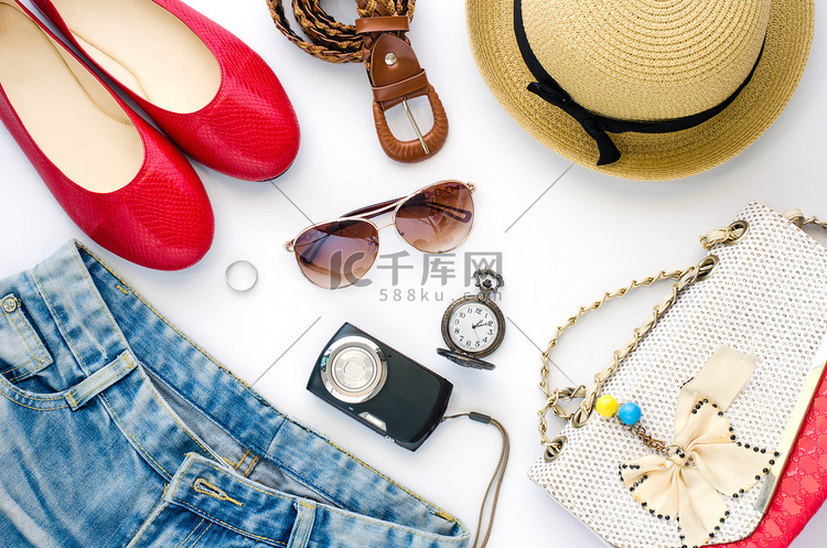 Travel Clothing accessory 旅行必备服饰