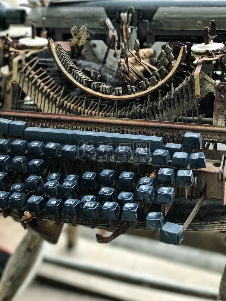 老式复古不必要的故障打字机、专