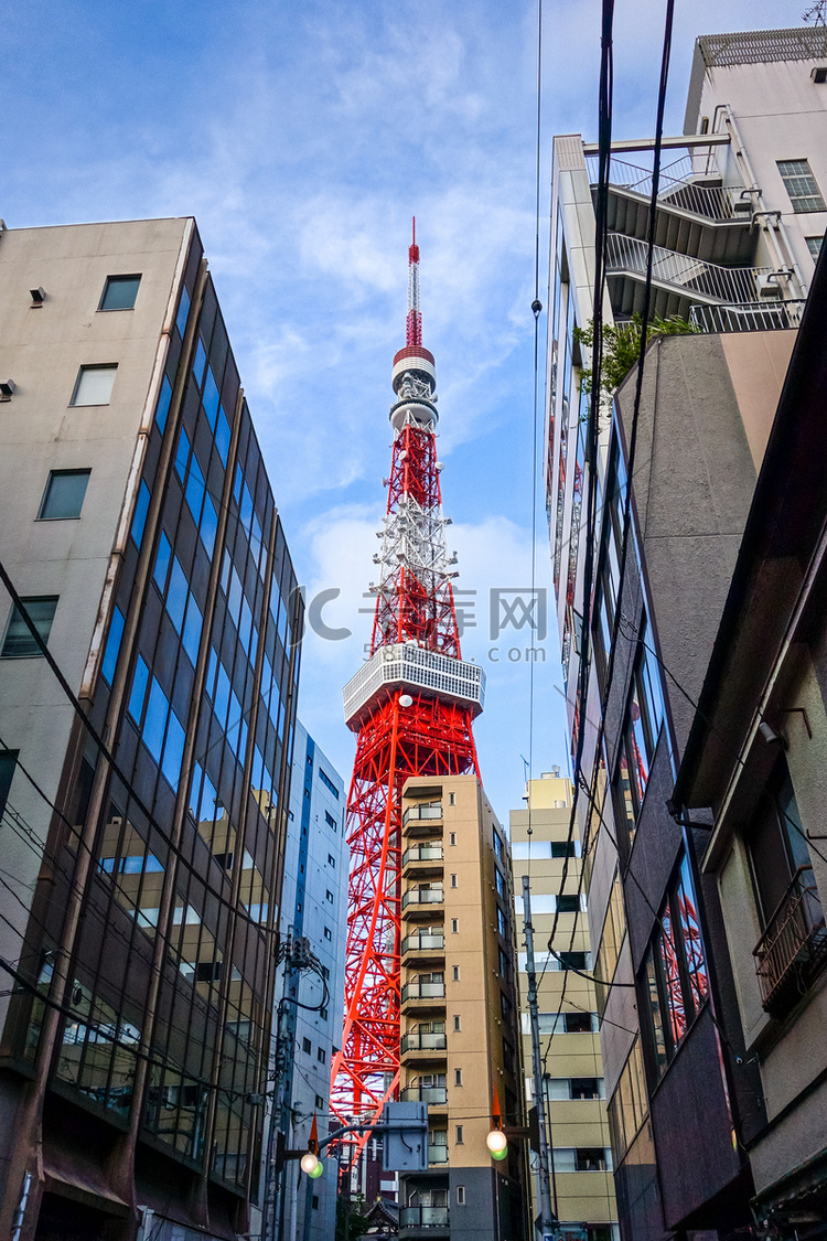 东京塔和建筑物，日本