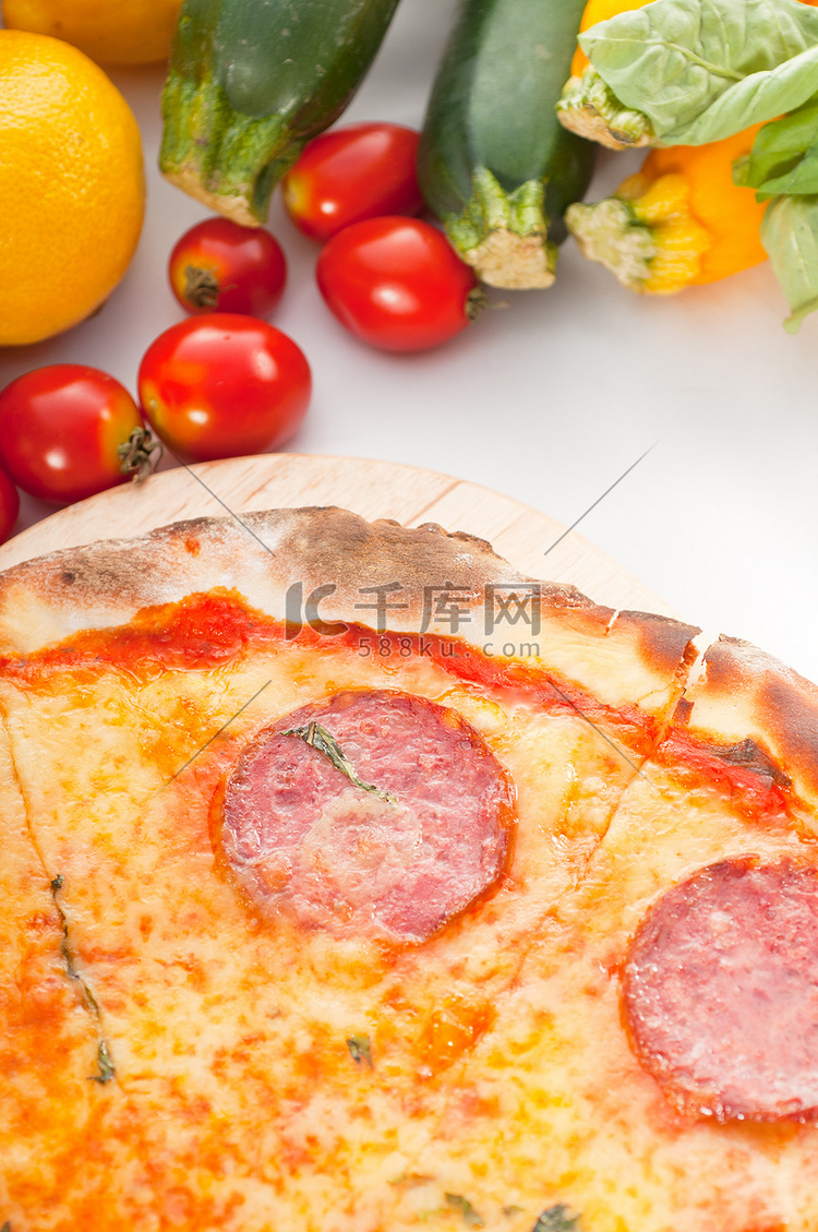 意大利原味薄皮意大利辣香肠披萨