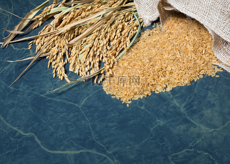 天然穗稻米