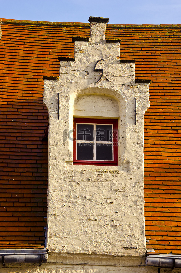 历史悠久的房子窗户 ir 比利