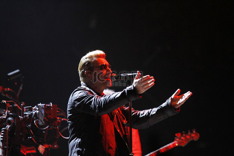 法国巴黎 U2 音乐会