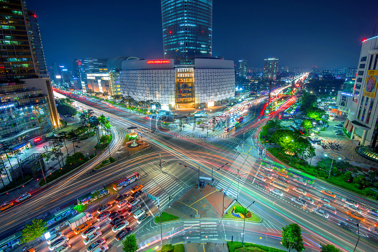 韩国首尔建设中的乐天世界购物中