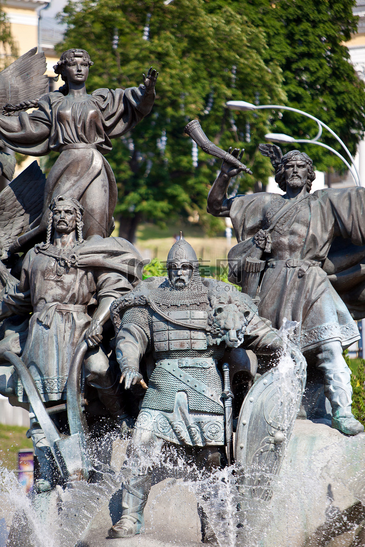 城市创始人纪念碑在基辅。