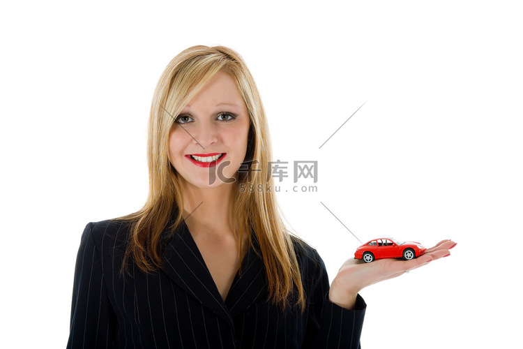 女商人做广告卖汽车