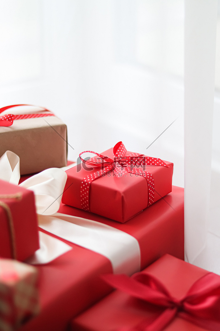 圣诞礼物、节礼日和传统节日礼物