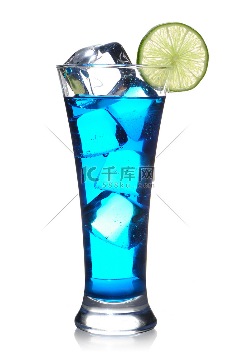 蓝柑鸡尾酒