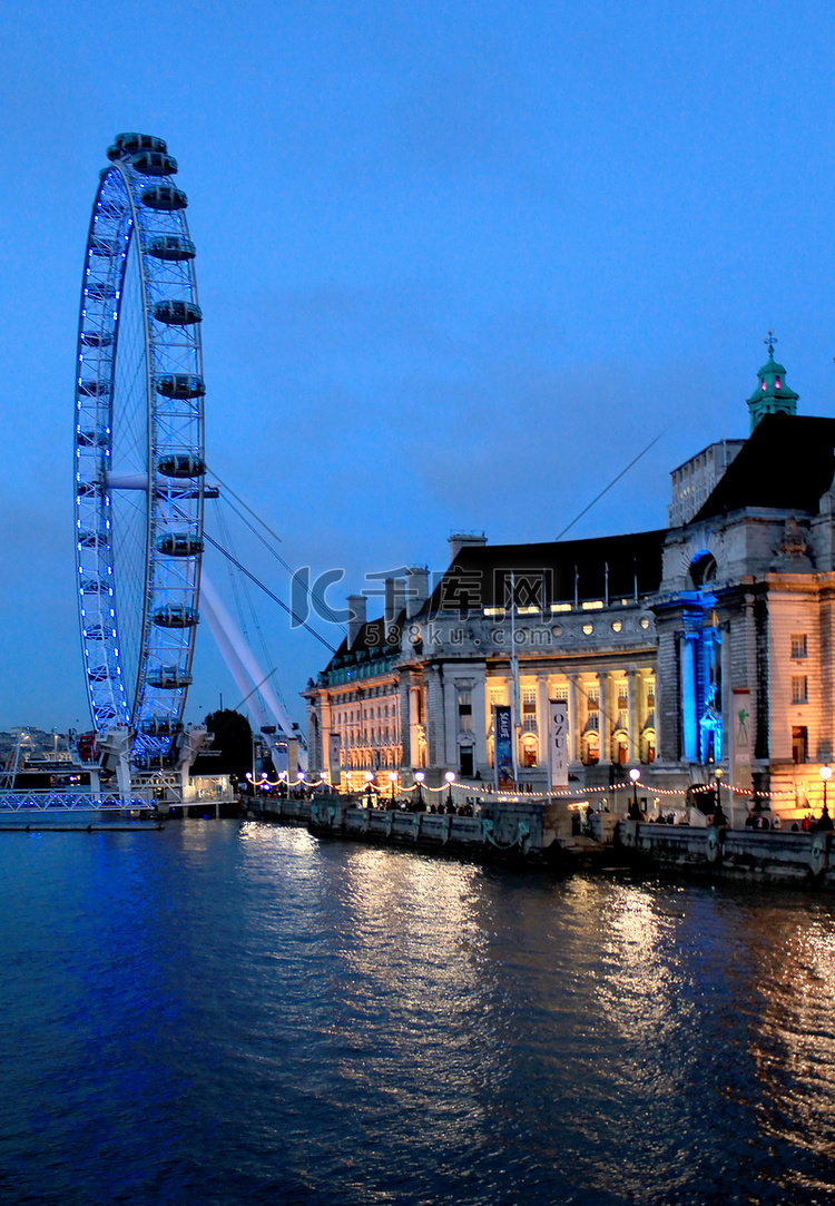 伦敦眼，著名的英国首都景点