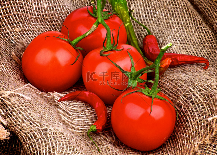 西红柿和辣椒