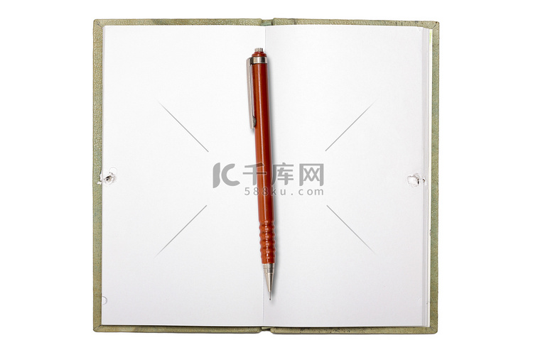 笔记本和机械铅笔的空白页，隔离