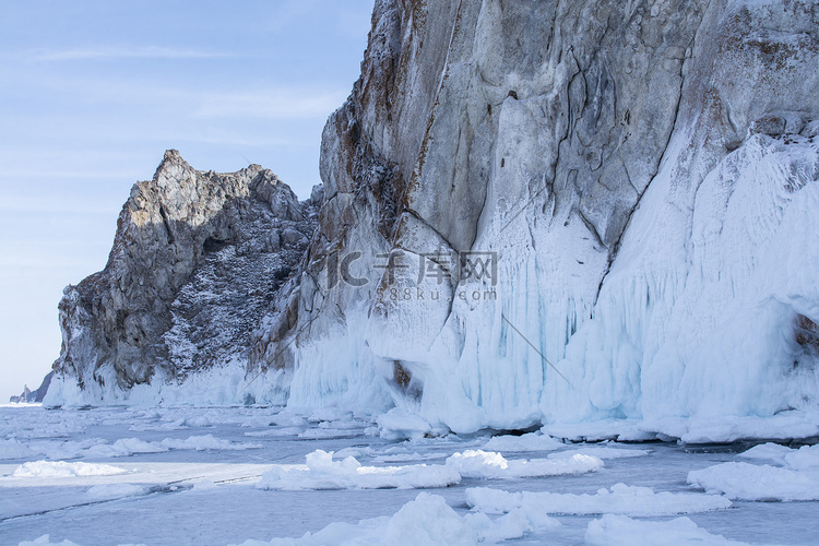 俄罗斯贝加尔湖冰岩悬崖，风景照