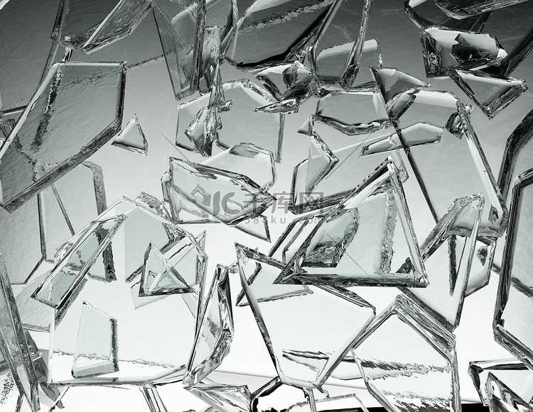玻璃碎片在灰色上破碎或破裂