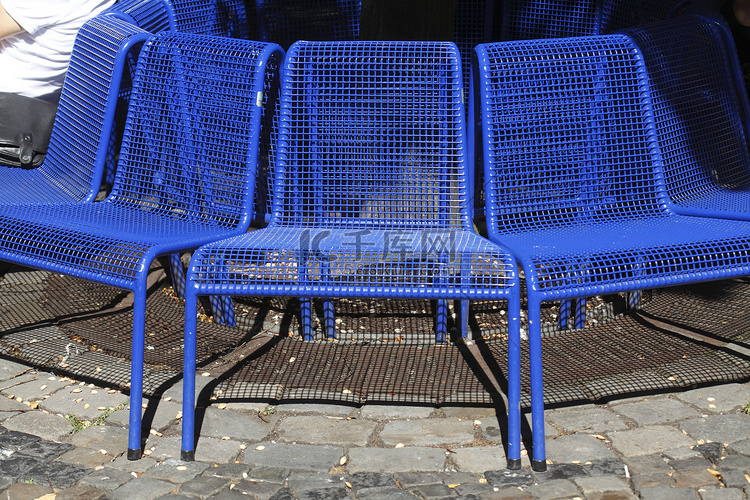 蓝色圆座长凳，椅子