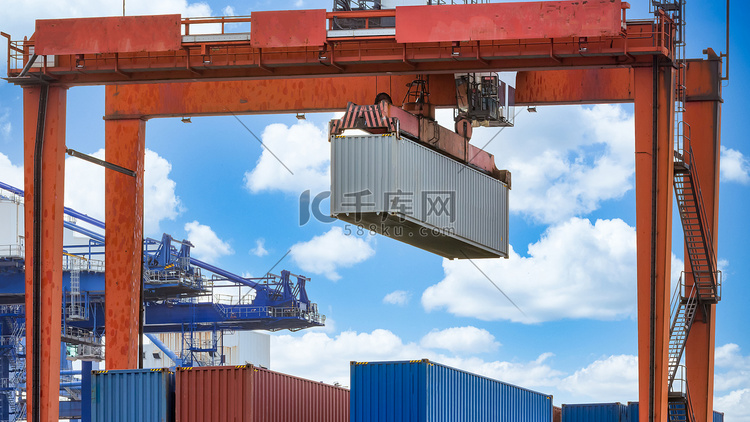 港口货物起重机航运港口设备，工