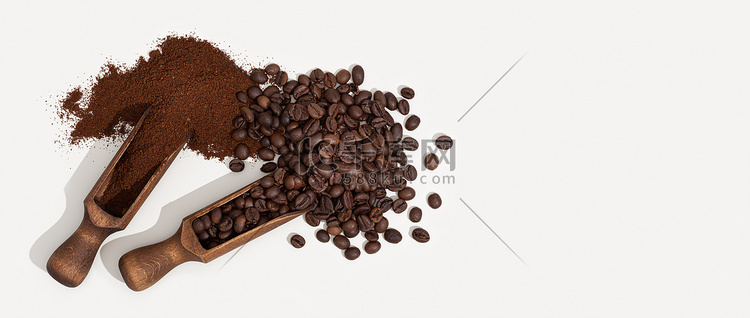 白色背景中分离的烘焙咖啡豆和咖