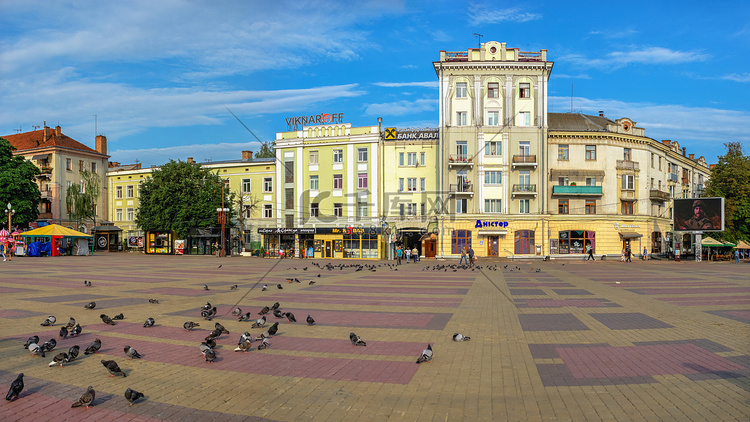 乌克兰捷尔诺波尔的剧院广场