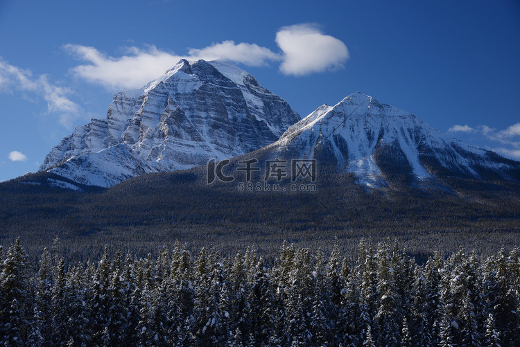 冬季加拿大落基山脉