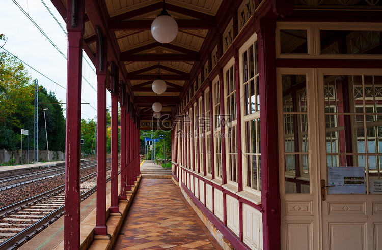 历史悠久的米拉马雷火车站的景色