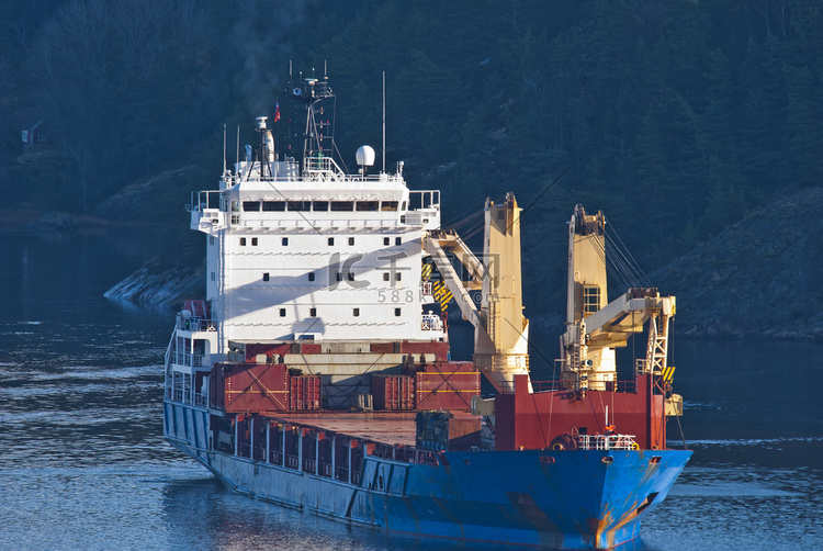 Ringdalsfjord 中的大型船只，图片 9