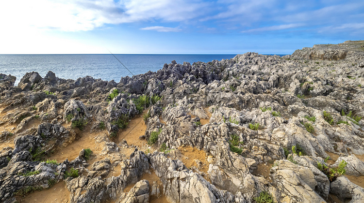 岩石海岸，普利亚悬崖，喀斯特地